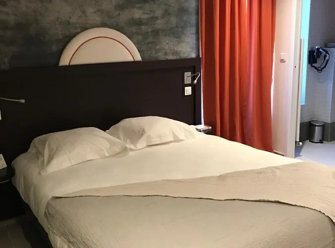 Hotel Logis Altitude Et Pierre-percée *